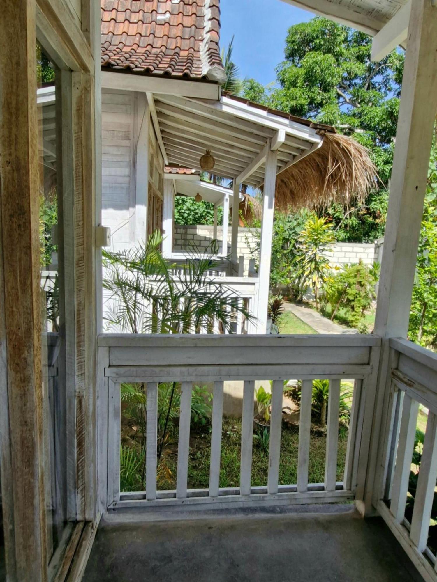 The Layar Homestay Batununggul Экстерьер фото